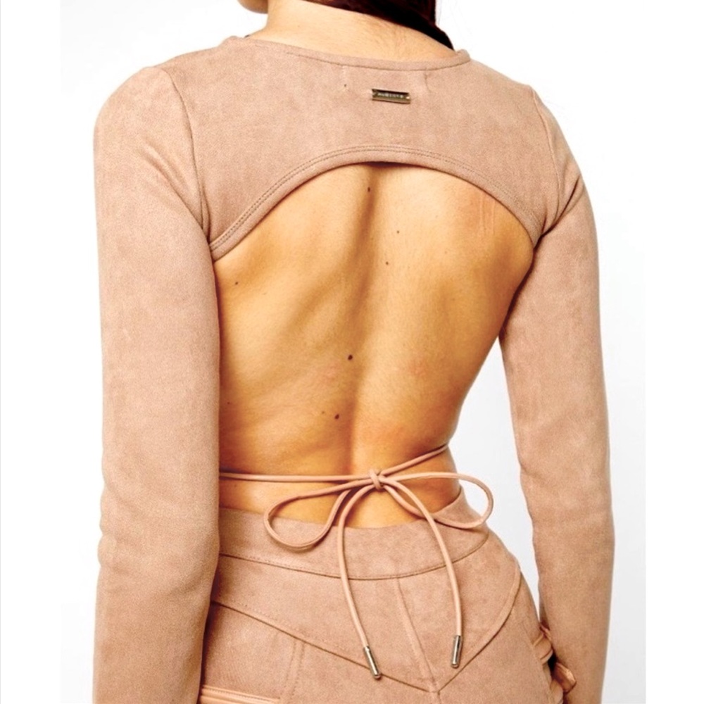 MANIERE DE VOIR VEGAN SUED BACKLESS BEIGE TOP